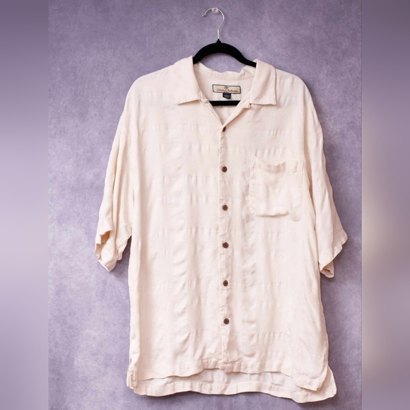 Tommy Bahama Other - Tommy Bahama silk button up short sleeve shirt Large